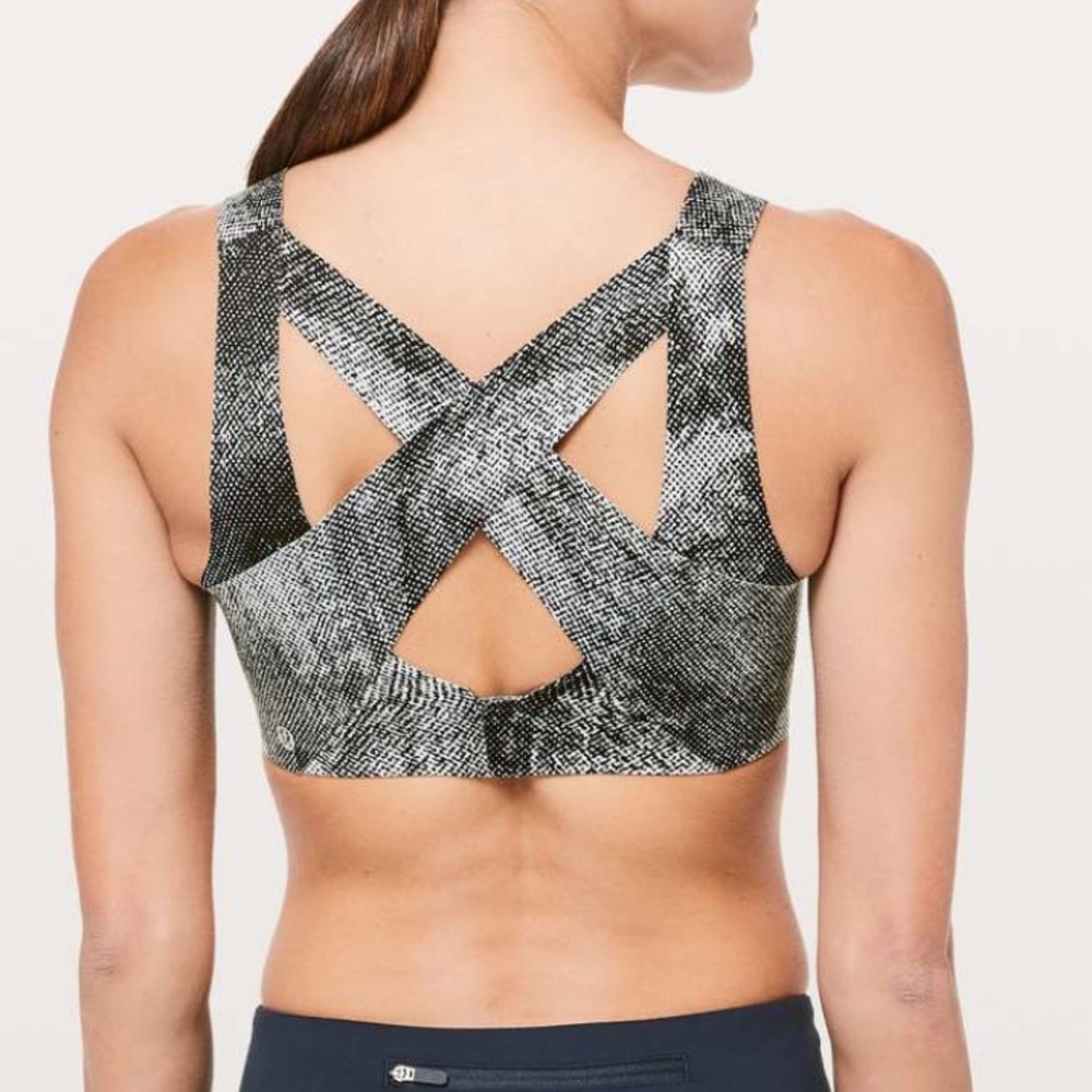 NWT Lululemom Enlite Bra Gray Pixel Print Ice 38D
